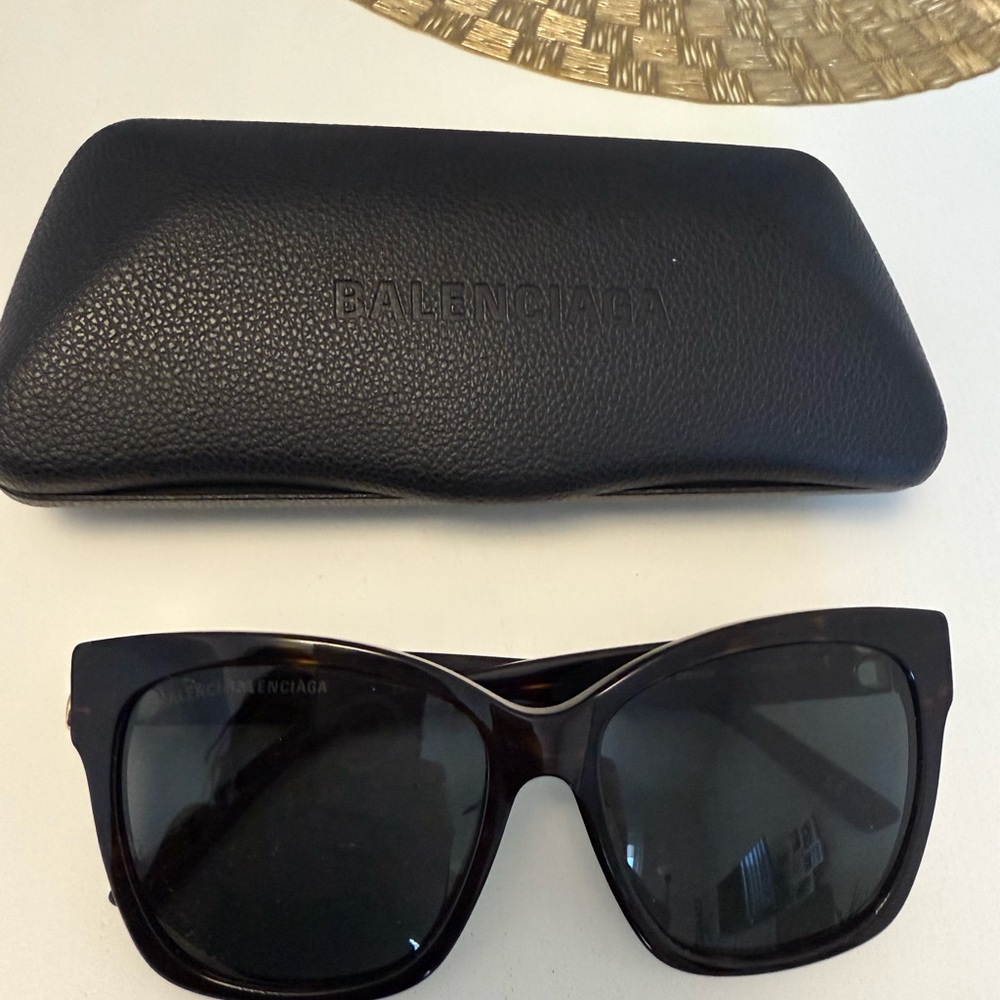 NEW Balenciaga Sunglasses BB0102SA